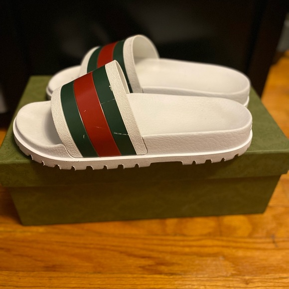 White Gucci Slides - Picture 3 of 5